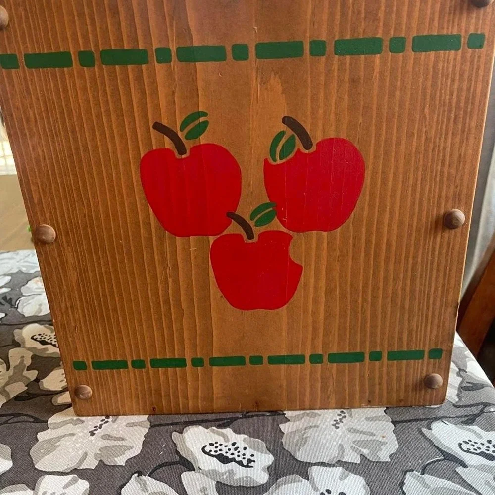 Vintage Wooden Apple Caddy Heart Cutout Handles Farmhouse Rustic Storage Box